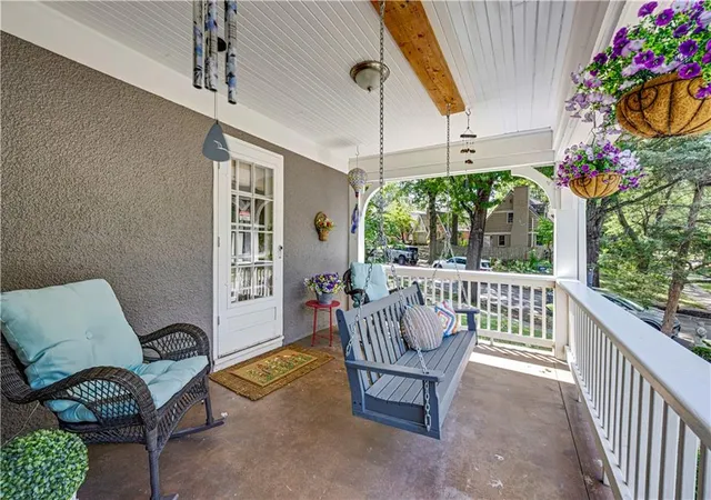 Photo 3 of Sale Pending at 6811 Rockhill Rd, Kansas City, MO 64131 | MLS# 2637291 | Listing updated on 2026-09-21