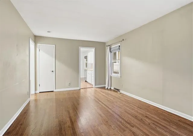 Photo 4 of Single family home for sale at 7934 Main St, Kansas City, MO 64114 | MLS# 2637294 | Listing updated on 2026-10-30