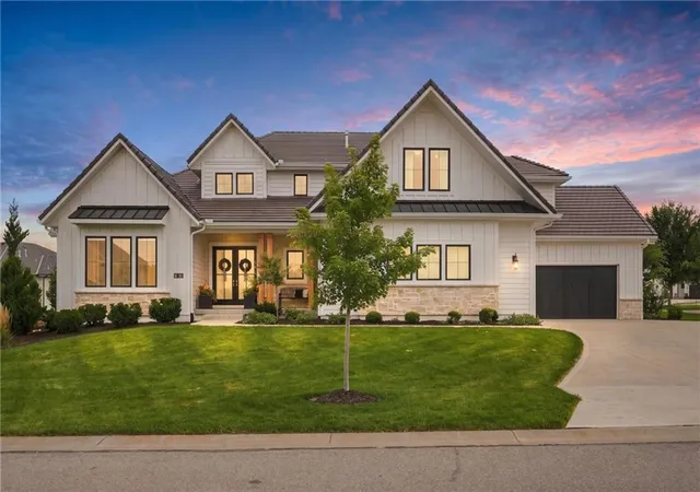 Single family home for sale at 10711 W 173Rd Ter, Overland Park, KS 66221 | MLS# 2637321