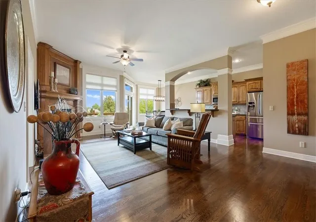 3rd image of 10007 Millstone Dr, Lenexa, KS 66220 | MLS# 2637322