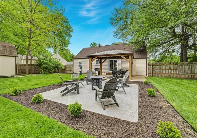 Photo 3 of Sale Pending at 7501 Lowell Ave, Overland Park, KS 66204 | MLS# 2637334 | Listing updated on 2026-08-30