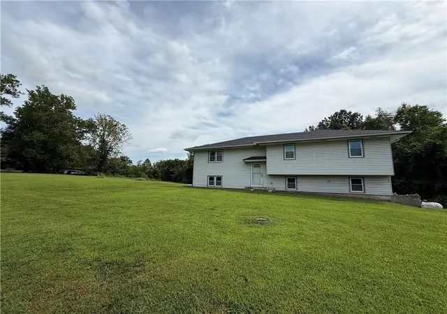 Photo 2 of Sale Pending at 12993 Lock Ln, Excelsior Springs, MO 64024 | MLS# 2637338 | Listing updated on 2026-09-02