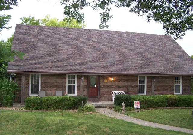 1st image of 6820 S Hillside School Rd, Oak Grove, MO 64075 | MLS# 2637343
