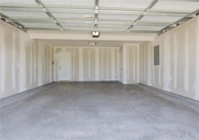 28th image of 882 N Pear St, Gardner, KS 66030 | MLS# 2637348