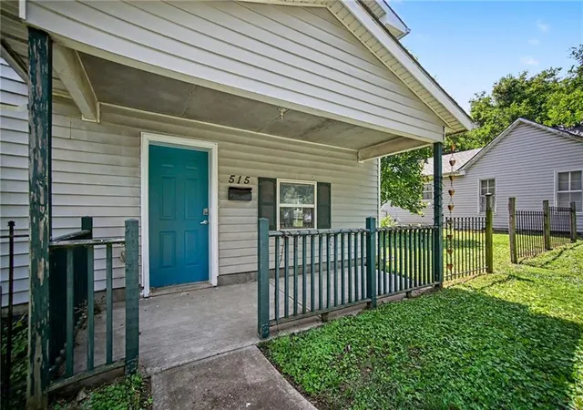4th image of 515 W Santa Fe St, Olathe, KS 66061 | MLS# 2637353