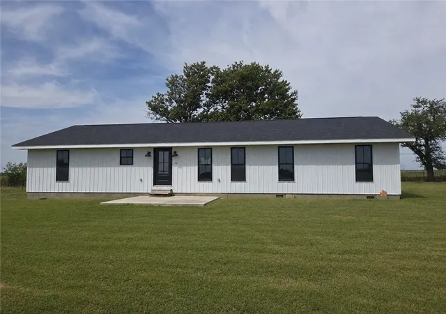 2nd image of 223 W 510th Ave, Cherokee, KS 66724 | MLS# 2637363
