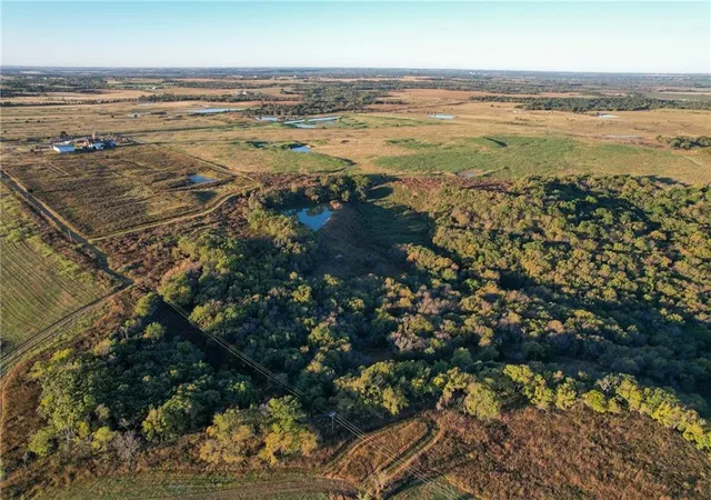 Photo 3 of Sale Pending at 121st Road, Arkansas City, KS 67005 | MLS# 2637386 | Listing updated on 2026-08-18