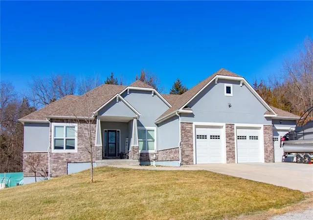 1st image of 17795 Stoney Creek Ln, Warsaw, MO 65355 | MLS# 2637395