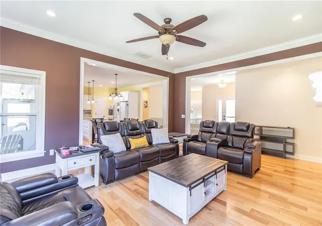 Photo 3 of Single family home for sale at 17795 Stoney Crk Ln, Warsaw, MO 65355 | MLS# 2637395 | Listing updated on 2026-09-17
