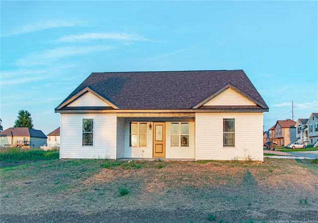 1st image of 293 Sw 1321 Rd, Holden, MO 64040 | MLS# 2637396