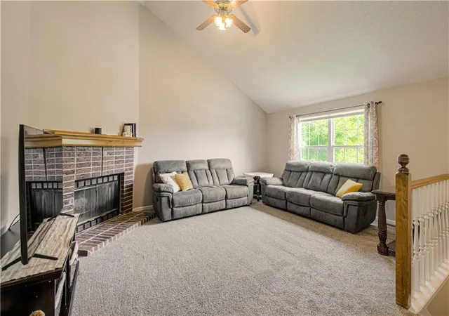 4th image of 13822 S Acuff St, Olathe, KS 66062 | MLS# 2637401