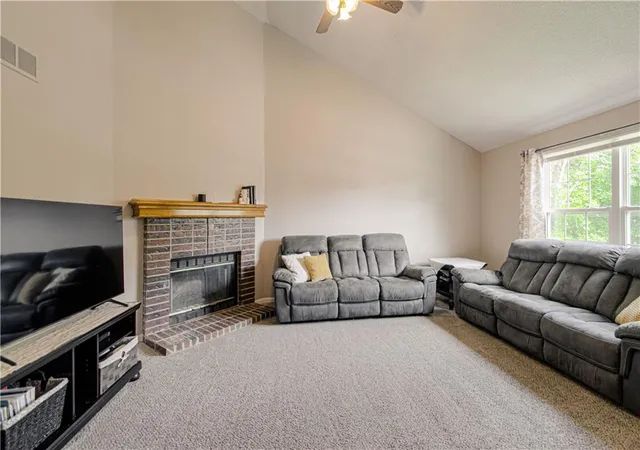 5th image of 13822 S Acuff St, Olathe, KS 66062 | MLS# 2637401