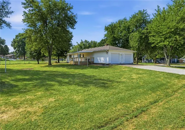 Photo 4 of Single family home for sale at 100 S State Route F, Garden City, MO 64747 | MLS# 2637402 | Listing updated on 2026-09-18