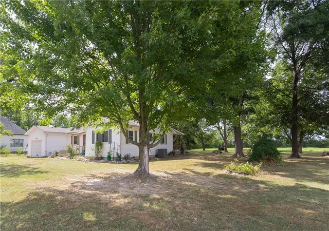 35th image of 4100 Main St, Parsons, KS 67357 | MLS# 2637404