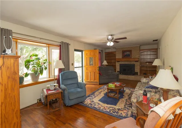 Photo 3 of Single family home for sale at 4100 Main St, Parsons, KS 67357 | MLS# 2637404 | Listing updated on 2026-10-05
