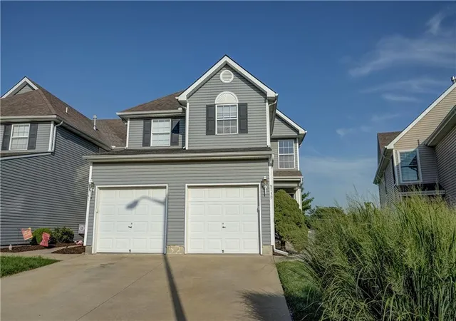 Photo 1 of Sale Pending at 9739 N Lewis Ave, Kansas City, MO 64157 | MLS# 2637409 | Listing updated on 2026-08-29