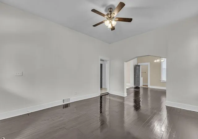 Photo 4 of Sale Pending at 2804 Penn St, Saint Joseph, MO 64507 | MLS# 2637410 | Listing updated on 2026-08-21