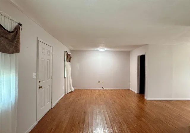 5th image of 811 Jarboe St, Burlington, KS 66839 | MLS# 2637411