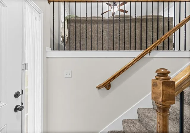 Photo 3 of Sale Pending at 19304 Switchgrass Ct, Smithville, MO 64089 | MLS# 2637416 | Listing updated on 2026-10-05