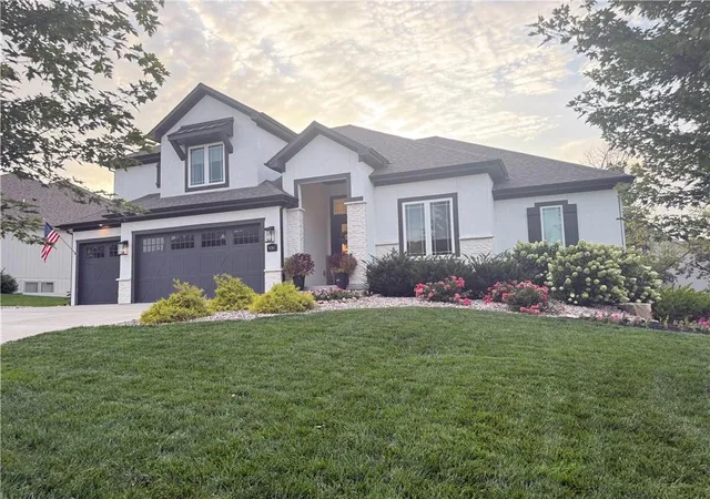 1st image of 9280 Brownridge St, Lenexa, KS 66220 | MLS# 2637428