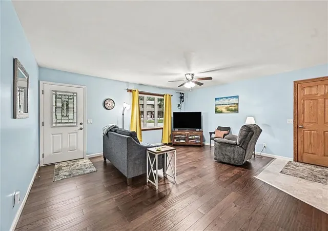5th image of 1200 W Maple St, Savannah, MO 64485 | MLS# 2637450
