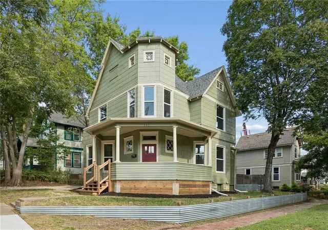 1st image of 545 Tennessee St, Lawrence, KS 66044 | MLS# 2637468