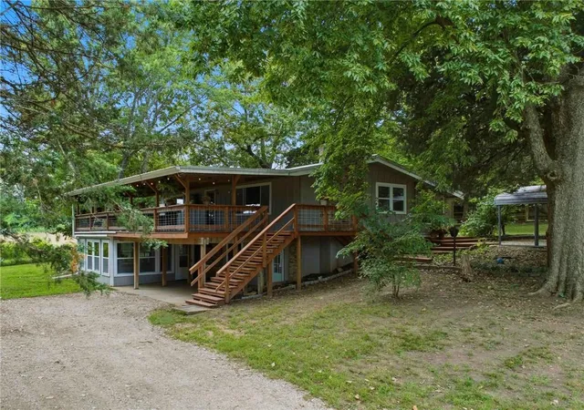 Photo 1 of Single family home for sale at 978 E 1587 Rd, Lawrence, KS 66046 | MLS# 2637487 | Listing updated on 2026-09-12
