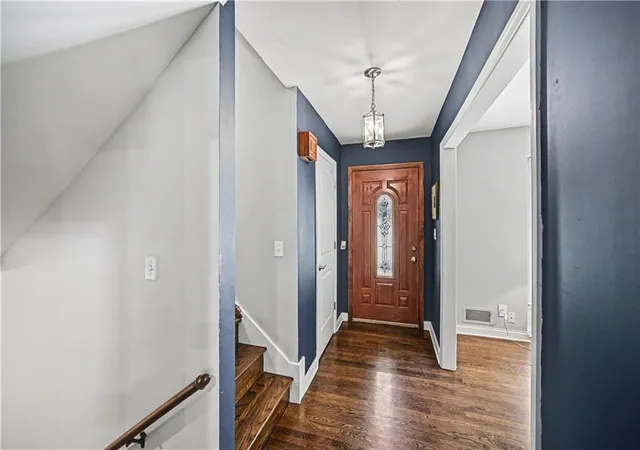 Photo 3 of Single family home for sale at 7419 Booth St, Prairie Village, KS 66208 | MLS# 2637488 | Listing updated on 2026-10-07