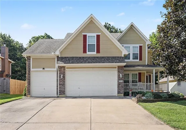 Photo 1 of Single family home for sale at 508 Ne Hans Dr, Blue Springs, MO 64014 | MLS# 2637496 | Listing updated on 2026-10-08