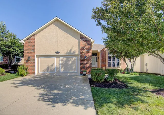 1st image of 21946 W 119th Ter, Olathe, KS 66061 | MLS# 2637499