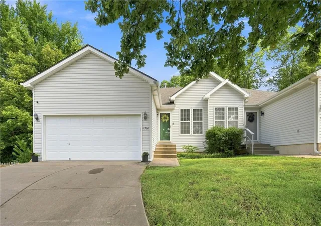 2nd image of 11700 E 85th St, Raytown, MO 64138 | MLS# 2637505