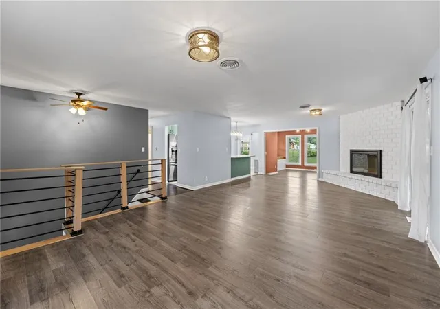 Photo 3 of Sale Pending at 7302 N Woodland Ave, Kansas City, MO 64118 | MLS# 2637516 | Listing updated on 2026-08-26
