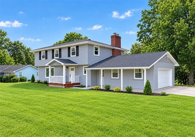 Single family home for sale at 5602 S 40th Street, Saint Joseph, MO 64503 | MLS# 2637531
