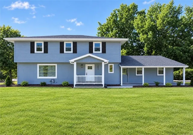 Photo 3 of Single family home for sale at 5602 S 40th Street, Saint Joseph, MO 64503 | MLS# 2637531 | Listing updated on 2026-09-26