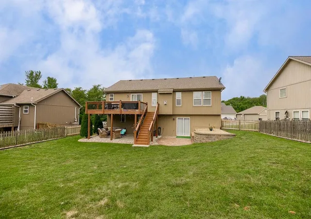 31st image of 10915 N Skiles Ct, Kansas City, MO 64157 | MLS# 2637536