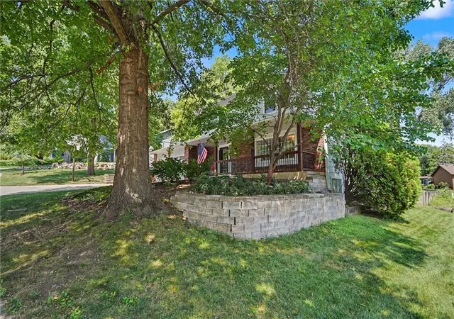3rd image of 3200 Longhorn Dr, Lawrence, KS 66049 | MLS# 2637540