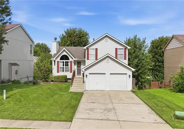 Photo 3 of Sale Pending at 11108 N Ditman Ave, Kansas City, MO 64157 | MLS# 2637541 | Listing updated on 2026-08-28