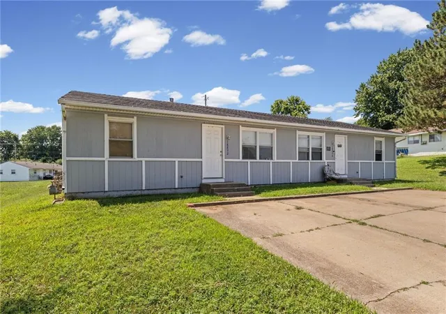 2nd image of 18872 Wigwam Dr, Independence, MO 64056 | MLS# 2637547