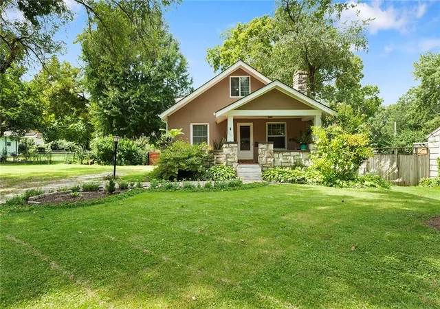 Photo 1 of Single family home for sale at 5812 Elm Ave, Kansas City, MO 64133 | MLS# 2637548 | Listing updated on 2026-09-05