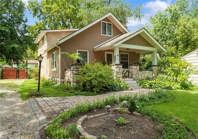 Photo 4 of Single family home for sale at 5812 Elm Ave, Kansas City, MO 64133 | MLS# 2637548 | Listing updated on 2026-09-05