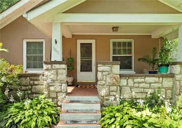 Photo 5 of Single family home for sale at 5812 Elm Ave, Kansas City, MO 64133 | MLS# 2637548 | Listing updated on 2026-09-05