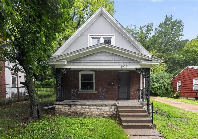 Photo 1 of Single family home for sale at 5026 The Paseo Blvd, Kansas City, MO 64110 | MLS# 2637556 | Listing updated on 2026-10-01