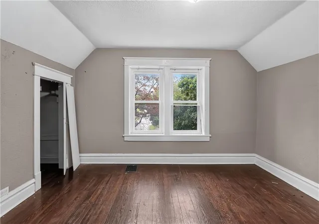 16th image of 5026 The Paseo Blvd, Kansas City, MO 64110 | MLS# 2637556