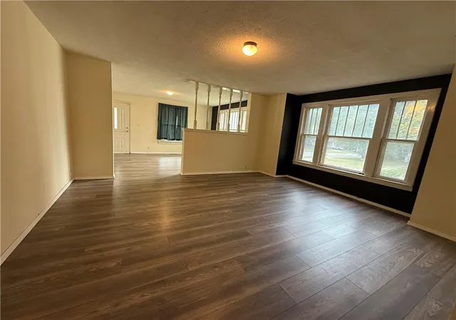 5th image of 124 W Quincy St, Pittsburg, KS 66762 | MLS# 2637557