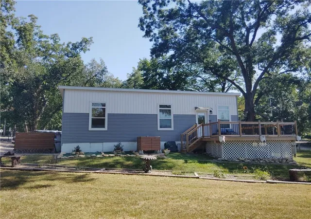 Photo 1 of Single family home for sale at 82 N Linn Valley Dr, Linn Valley, KS 66040 | MLS# 2637558 | Listing updated on 2026-09-15