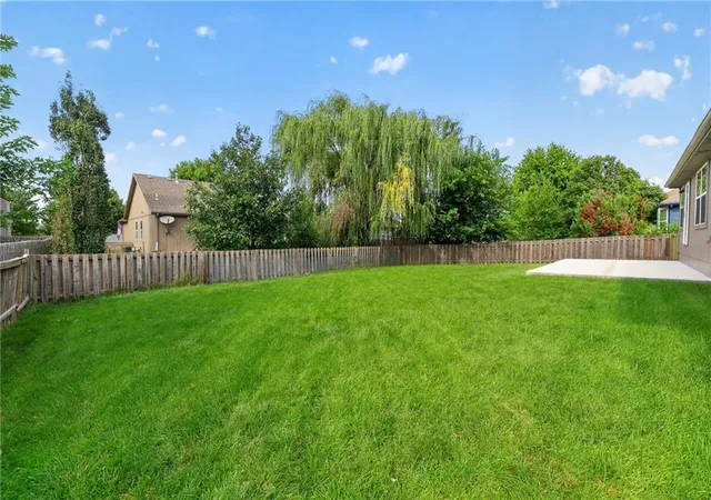 26th image of 512 E Cheyenne St, Gardner, KS 66030 | MLS# 2637569
