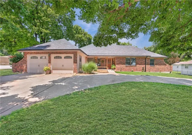 Photo 1 of Sale Pending at 101 E Buford St, Wellington, MO 64097 | MLS# 2637570 | Listing updated on 2026-09-03