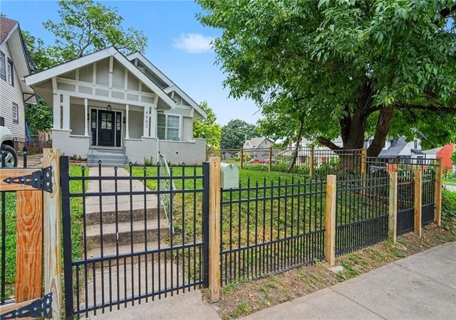Photo 2 of Single family home for sale at 4002 S Benton Ave, Kansas City, MO 64130 | MLS# 2637573 | Listing updated on 2026-08-29