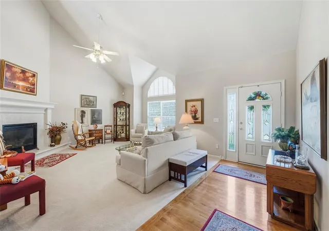 4th image of 410 Taylor Ln, Belton, MO 64012 | MLS# 2637579