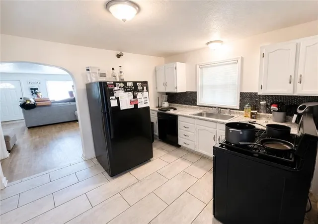 Photo 3 of Single family home for sale at 6721 Walrond Ave, Kansas City, MO 64132 | MLS# 2637581 | Listing updated on 2026-08-29